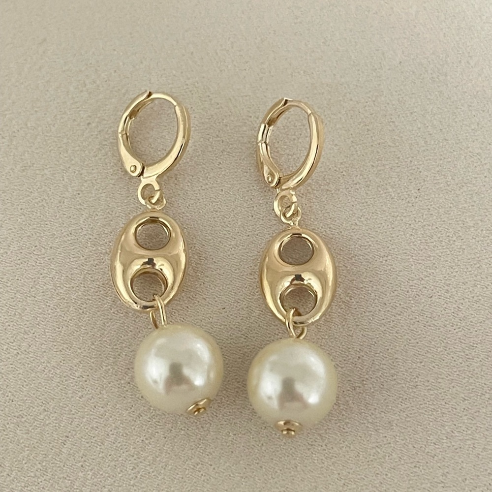 18k Gold Filled Puff Mariner Pearl Earrings - Picture 4 of 8